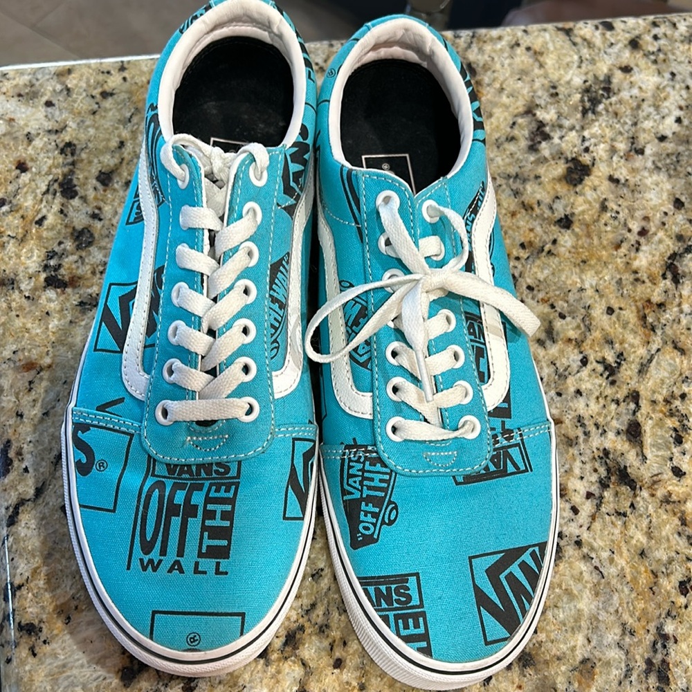 Men’s Vans lace up sneakers size 10